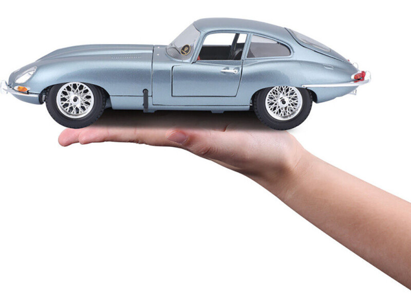 Bburago Jaguar E Coupe 1:18 Metalic Silver Blue